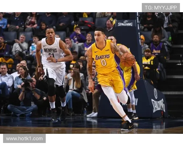 库兹马上赛季提升无球进攻效率拉开与队友得分差距