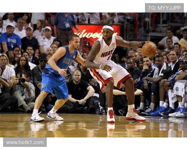 科比无球跑动制造错位，关键回合得分结构改变比赛走势